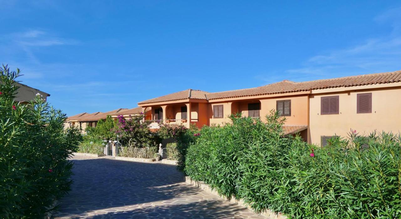 Residence A Golfo Di Marinella A 450 Mt Dal Mare Buitenkant foto