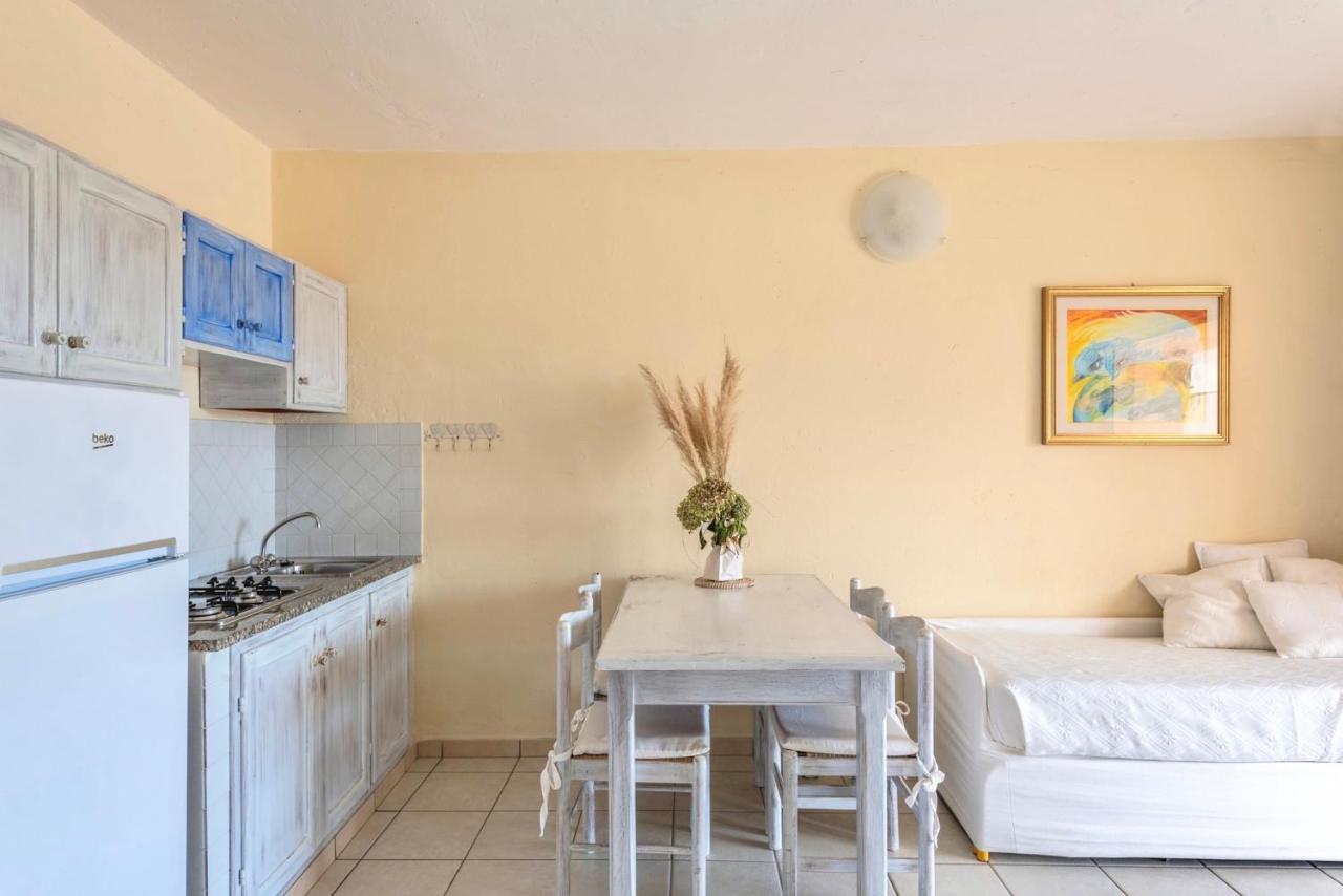 Residence A Golfo Di Marinella A 450 Mt Dal Mare Buitenkant foto