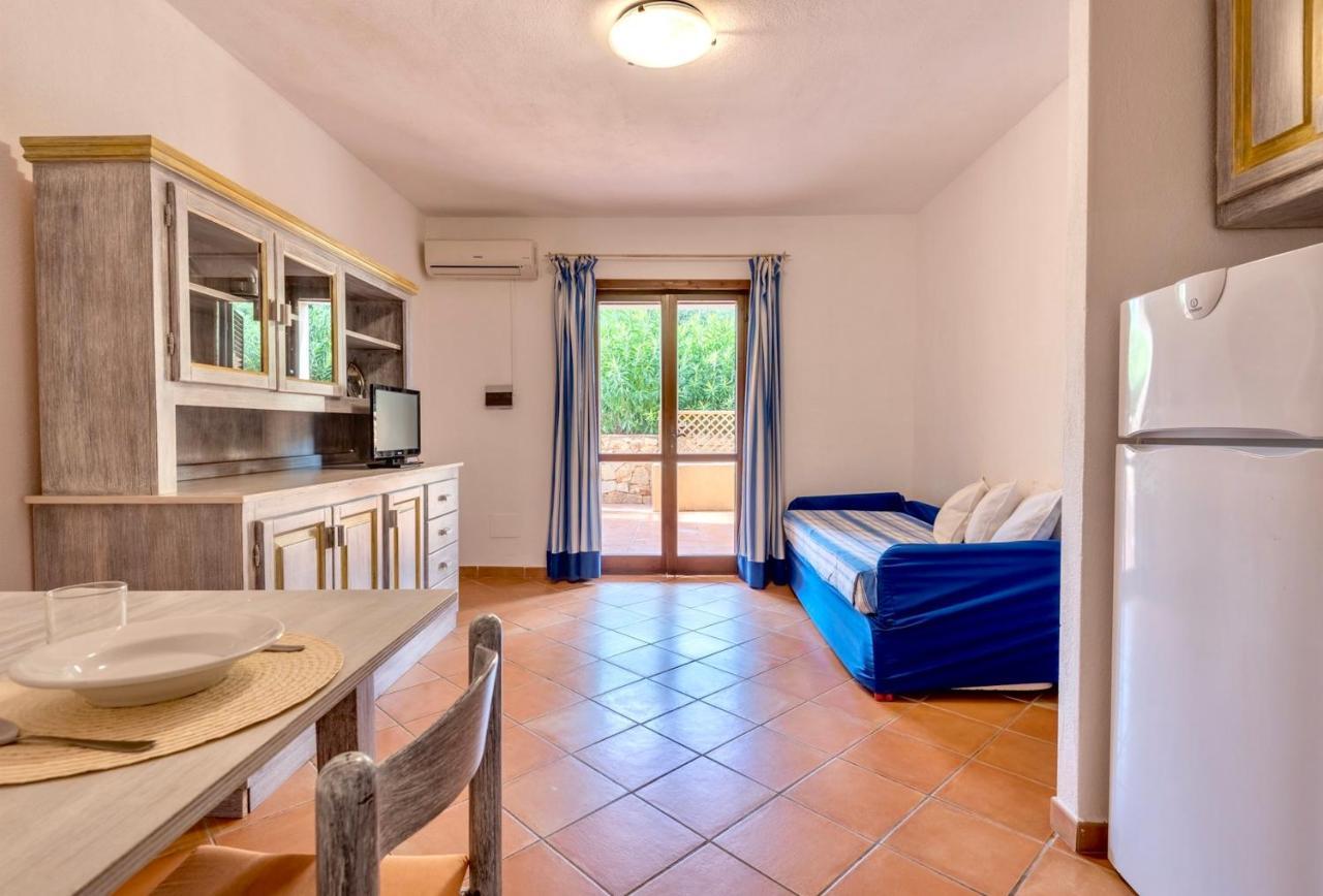Residence A Golfo Di Marinella A 450 Mt Dal Mare Buitenkant foto