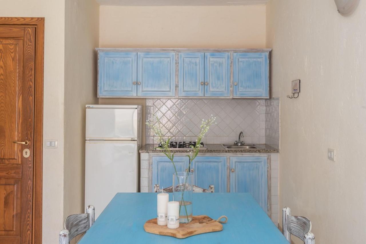 Residence A Golfo Di Marinella A 450 Mt Dal Mare Buitenkant foto